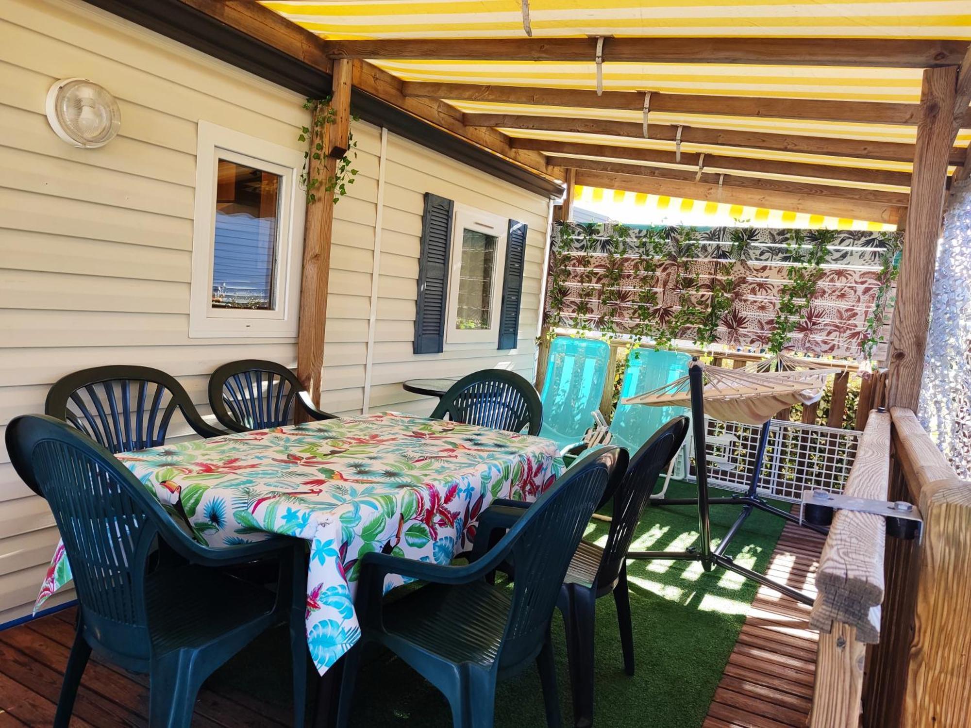 Mobilhome Au Camping Les Salins De La Gardiole Ex Camping Europe Vic-la-Gardiole Exterior photo