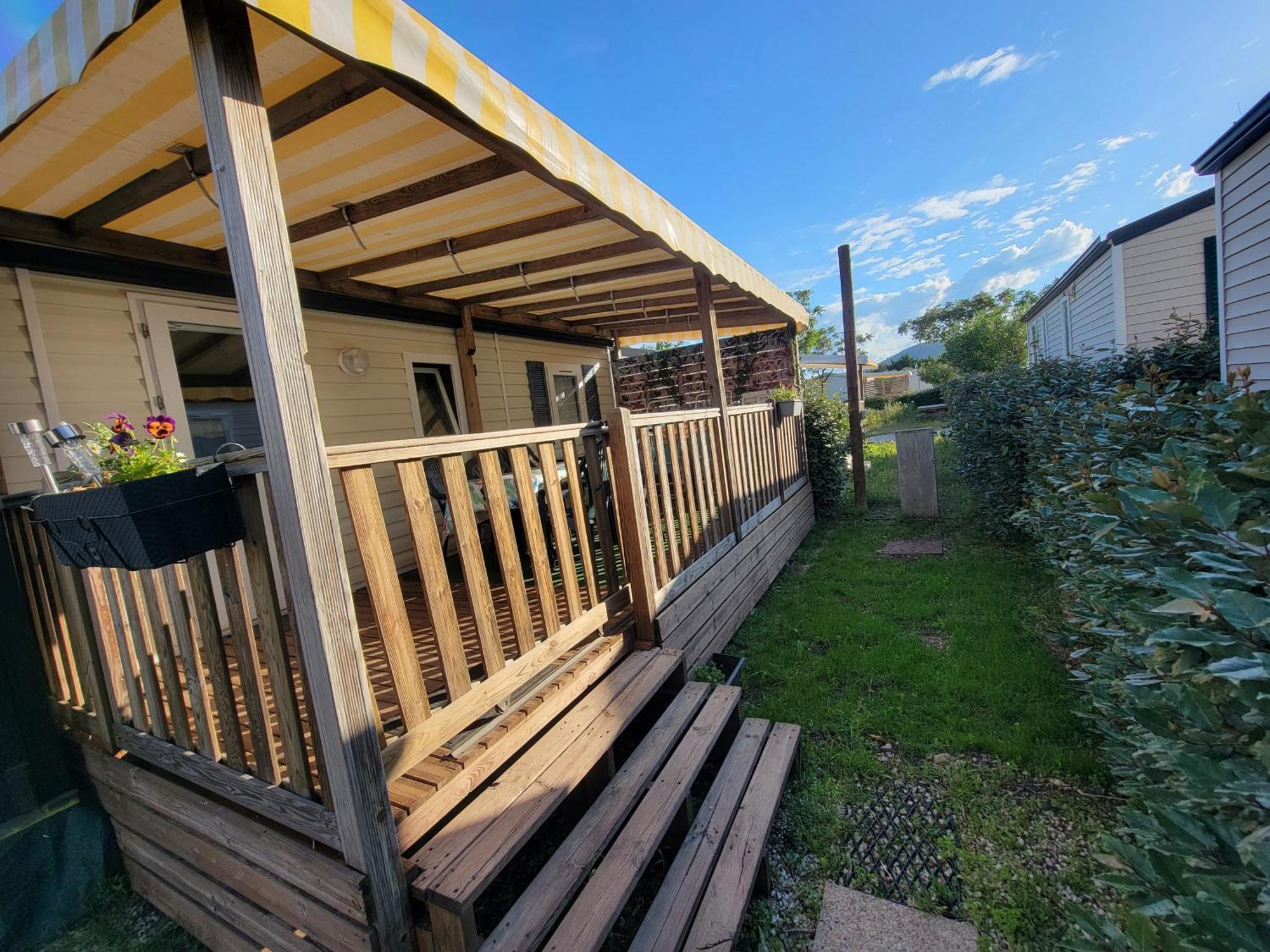 Mobilhome Au Camping Les Salins De La Gardiole Ex Camping Europe Vic-la-Gardiole Exterior photo